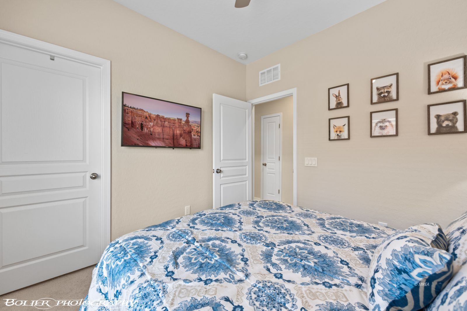 591  Bridle Path Cir