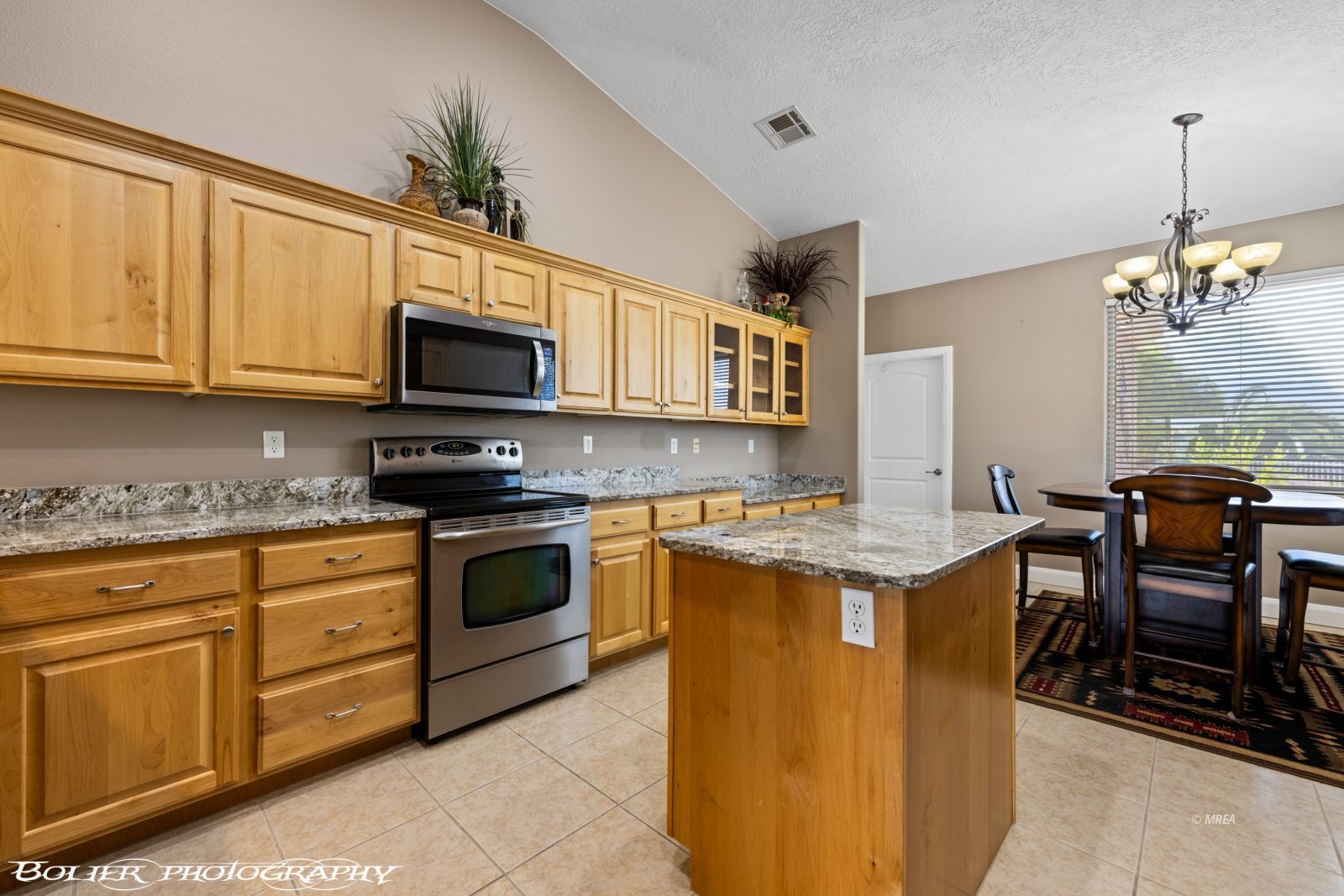 1093  Highland Hills 