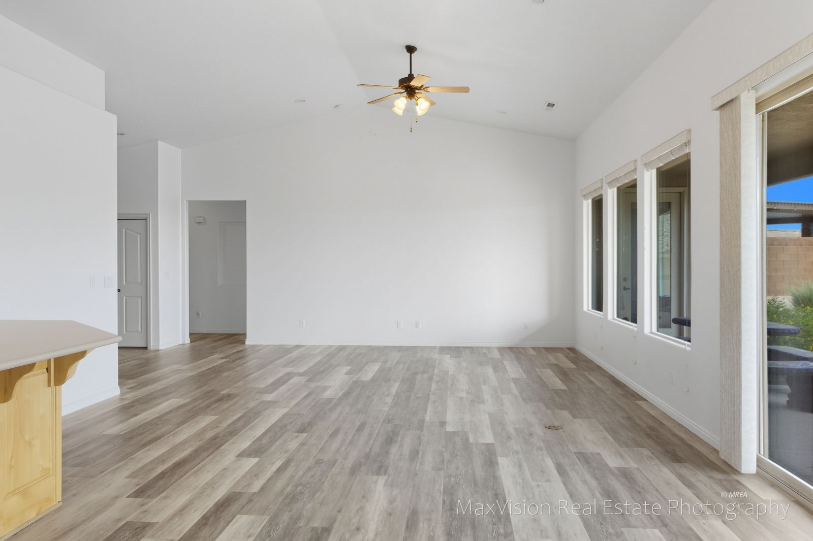 1390  Vista Del Ciudad 