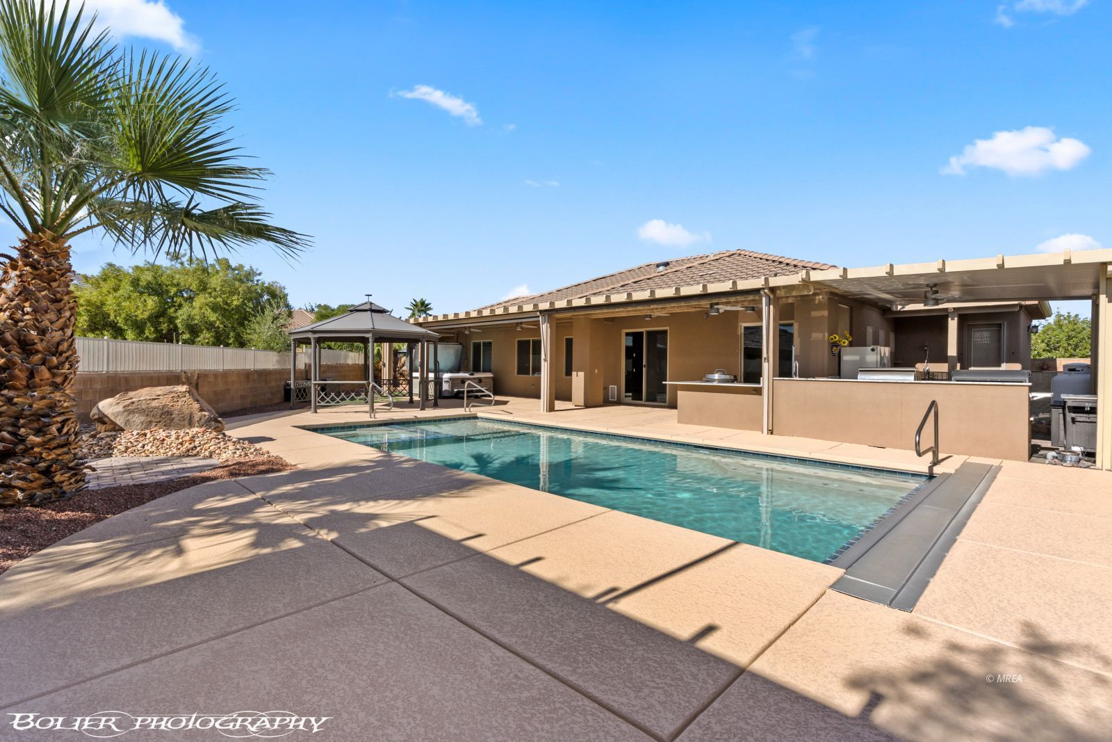 420  Sublimity Crest 