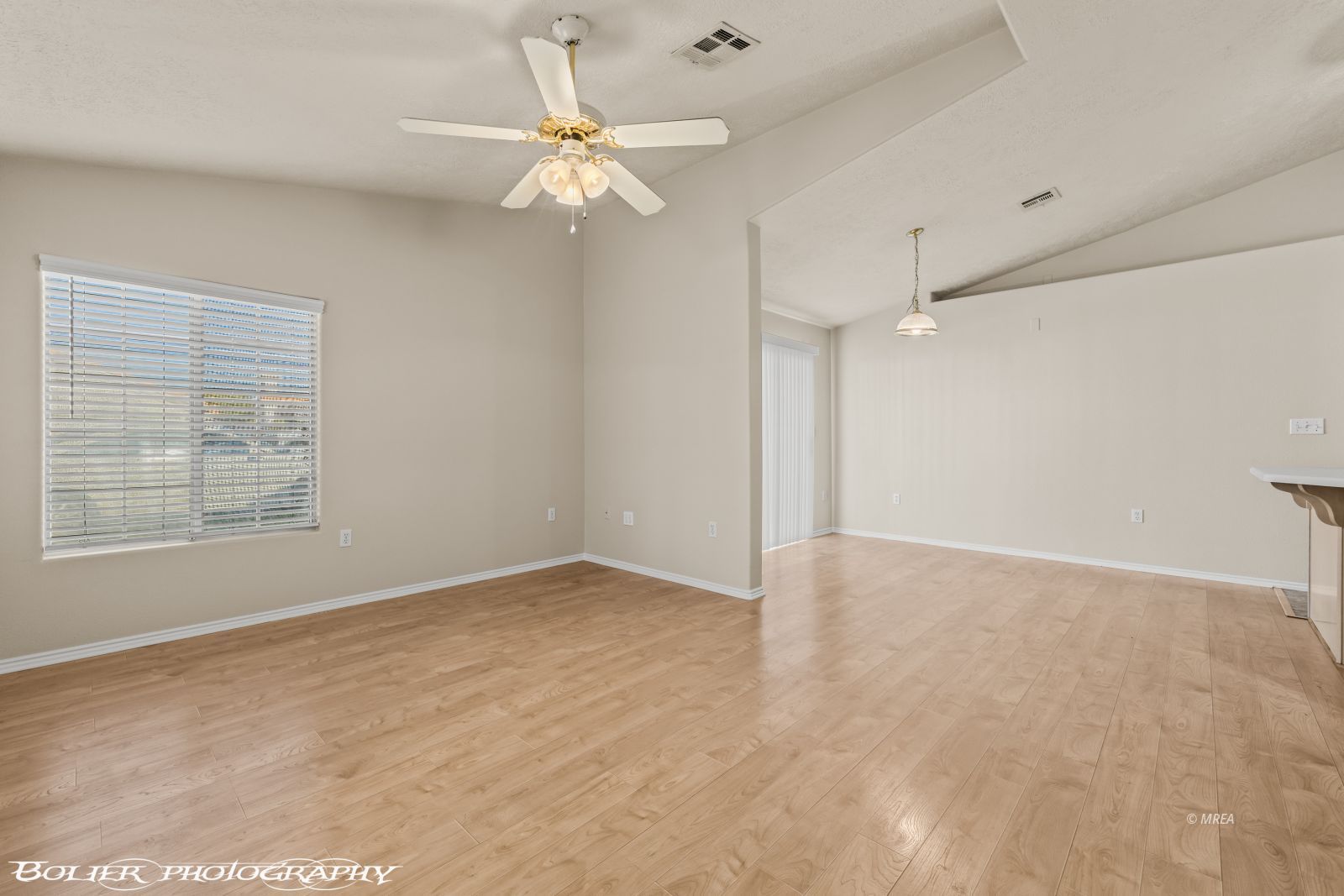 738  Mesa Springs Dr