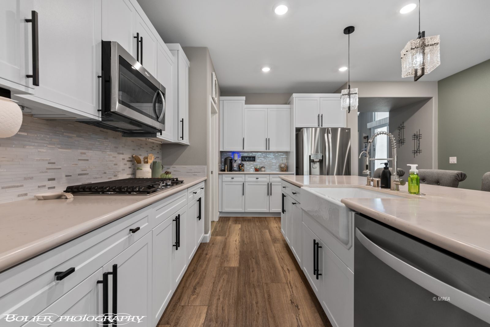 472  Paradise Valley Hts 