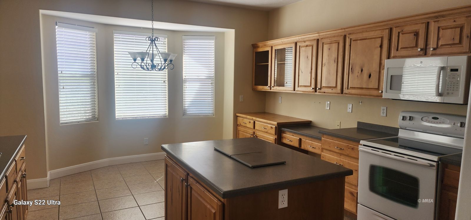 448  Highland View Ct