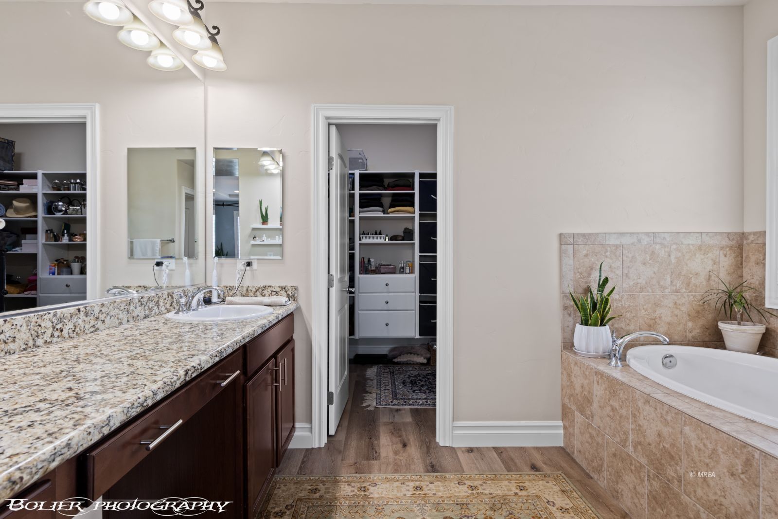 1123  Pebble Creek Blf 