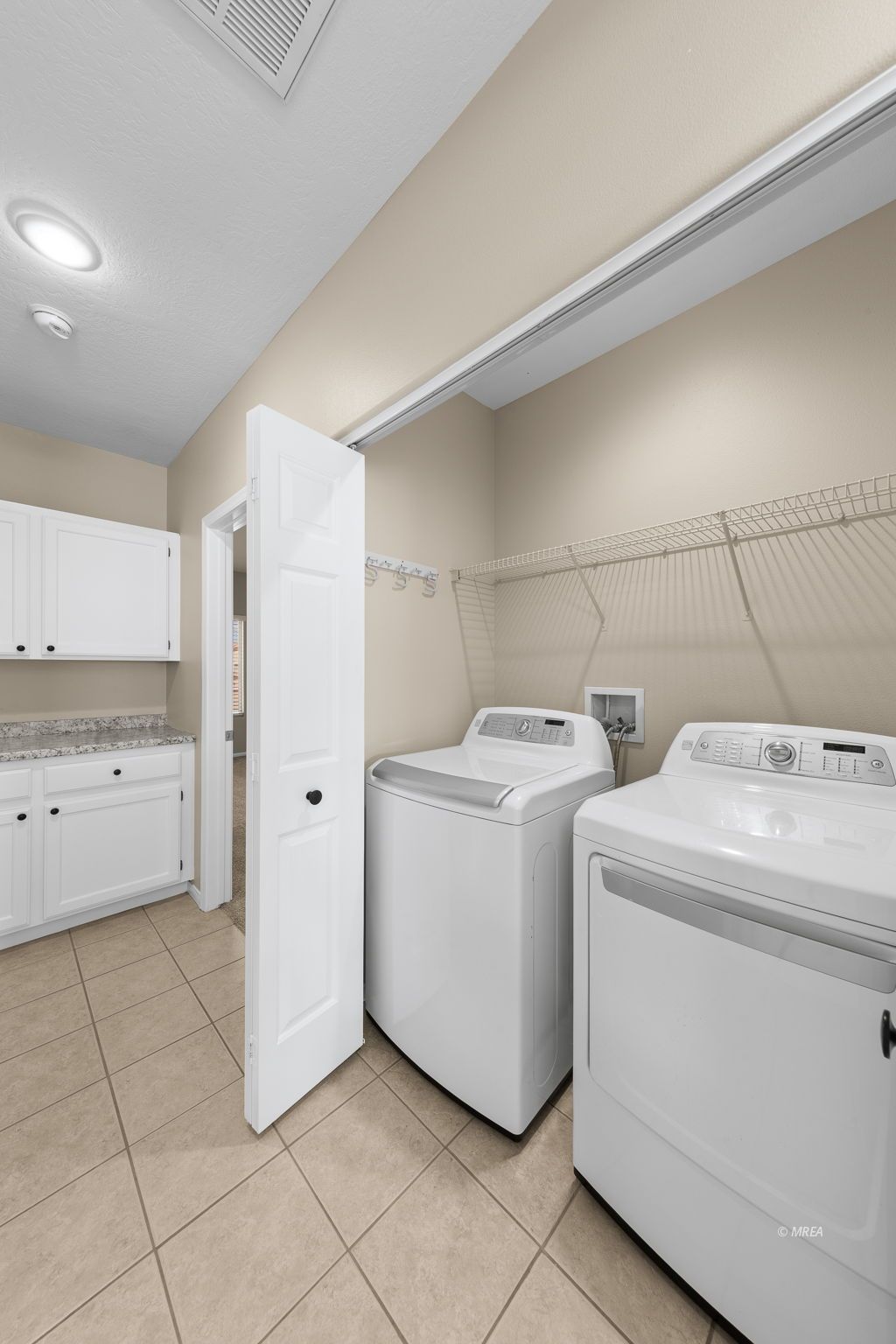 517 W Mesquite Blvd #324