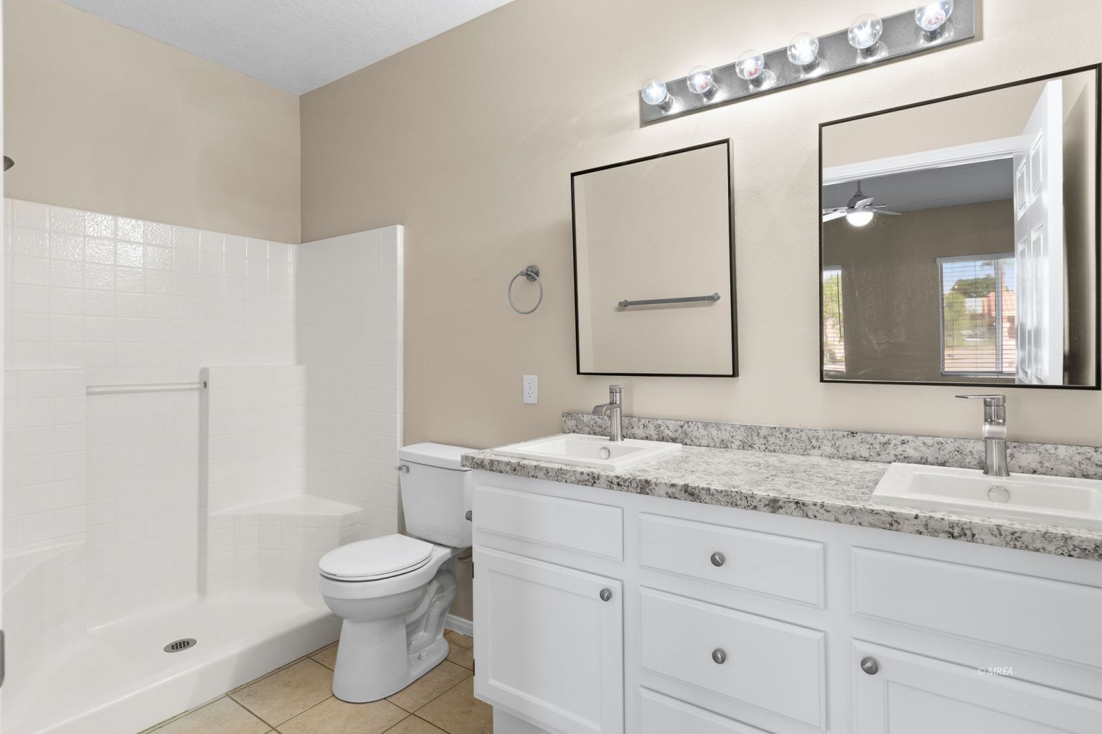 517 W Mesquite Blvd #324