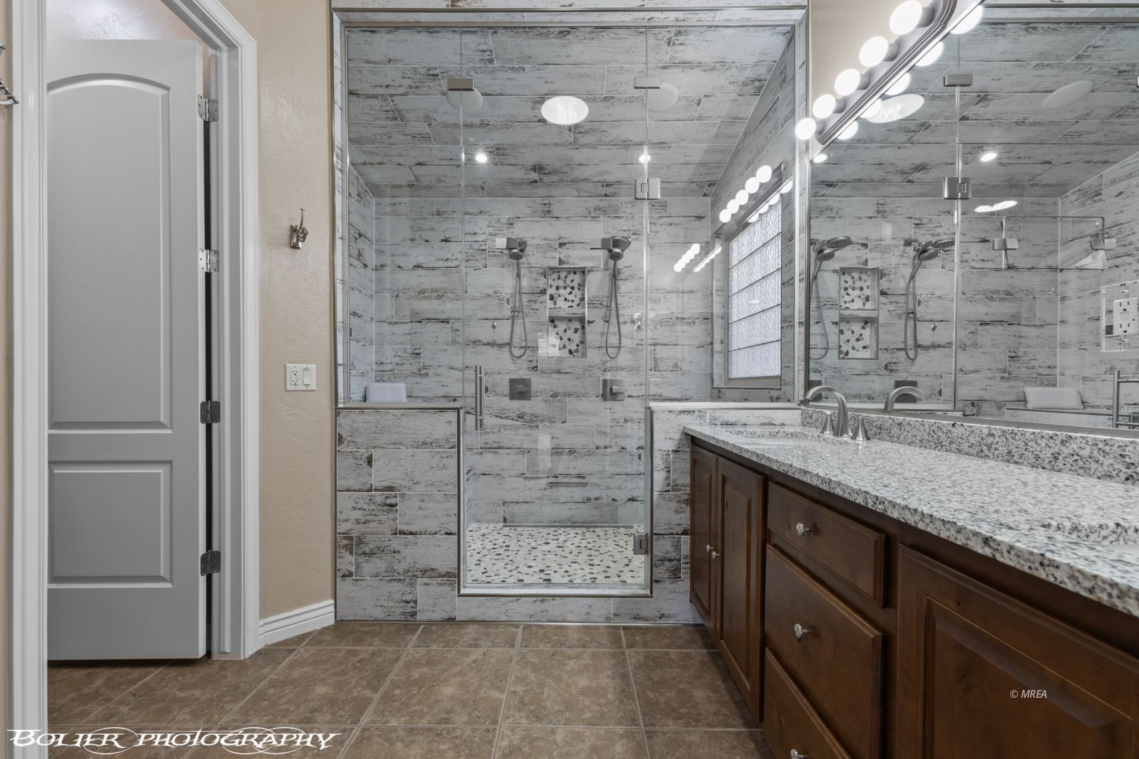 420  Sublimity Crest 