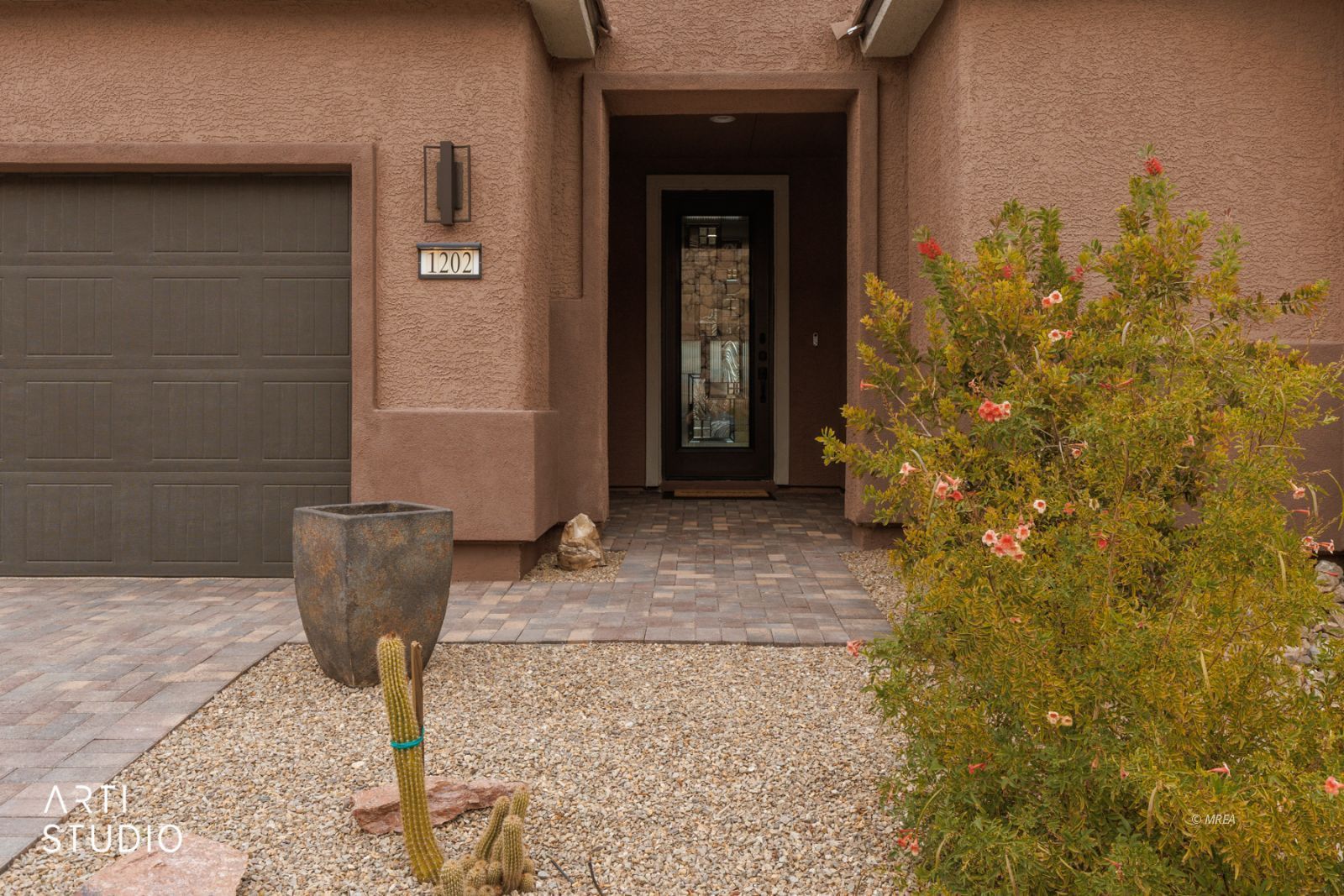 1202  Dreamcatcher Bluff 