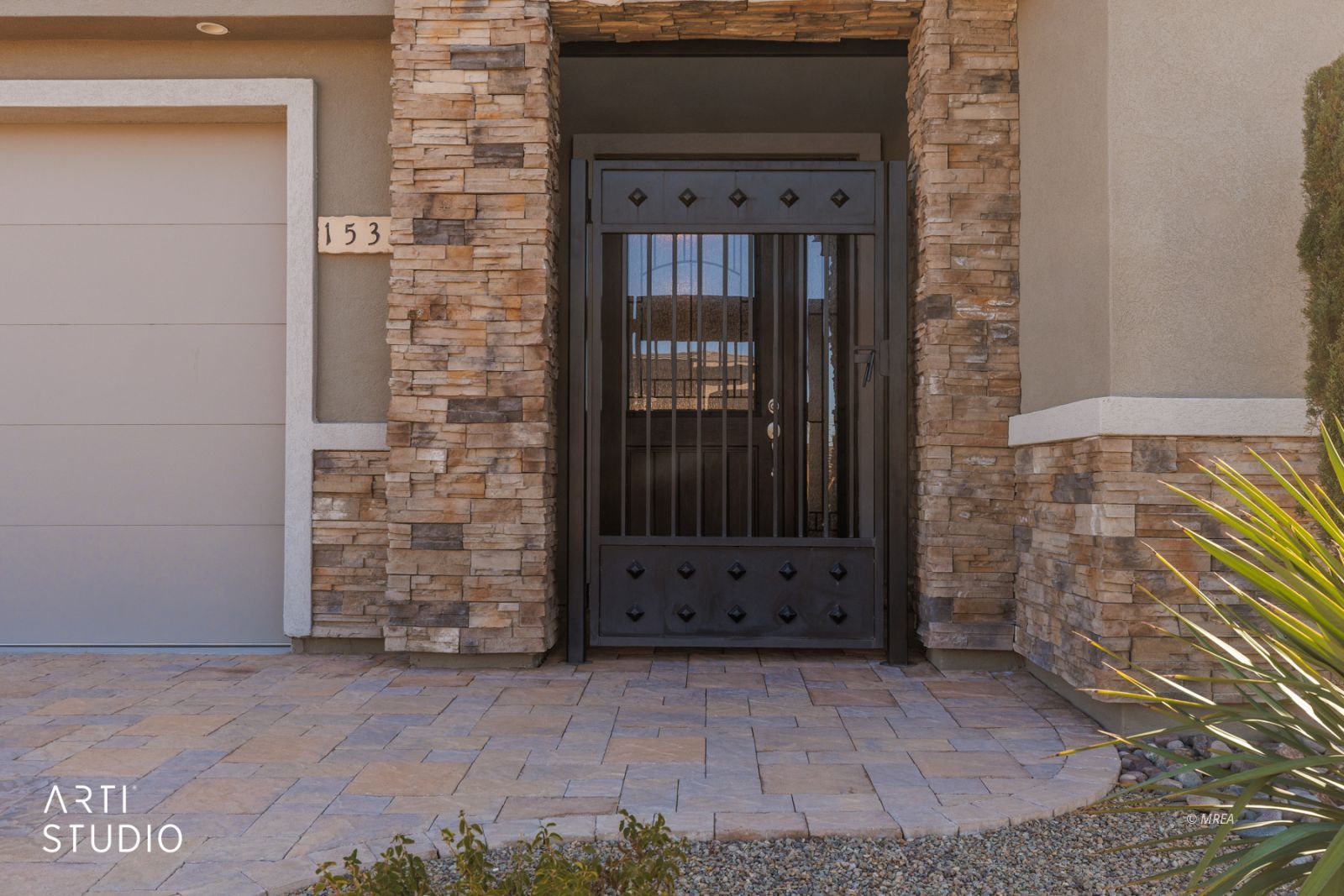 1534  Royal Vista Ln