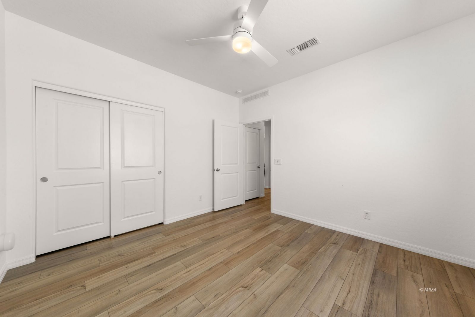 1481  Pin Cushion Rdg 