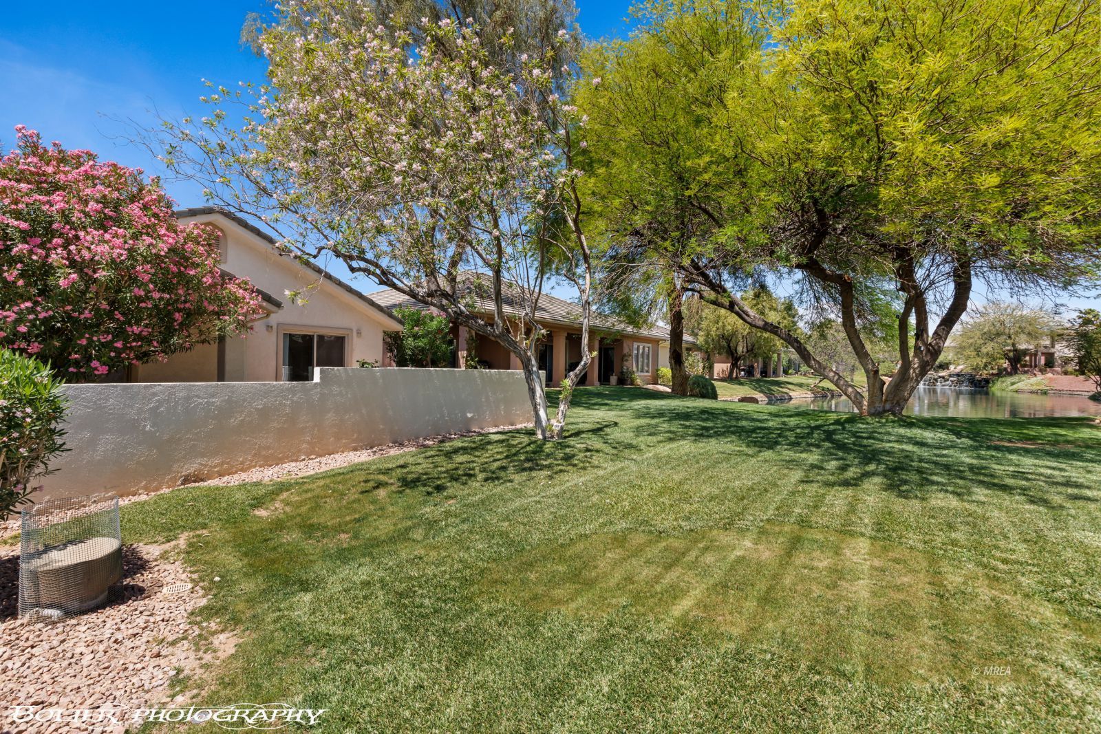 400  Paradise Pkwy  #113