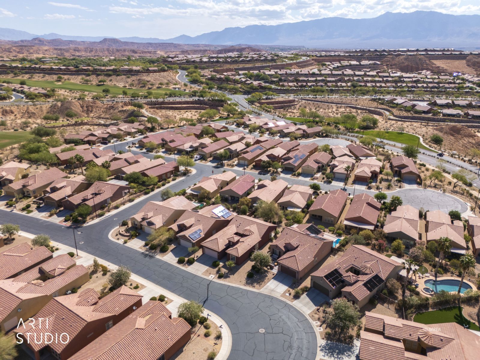 1064  Buckboard Trail 