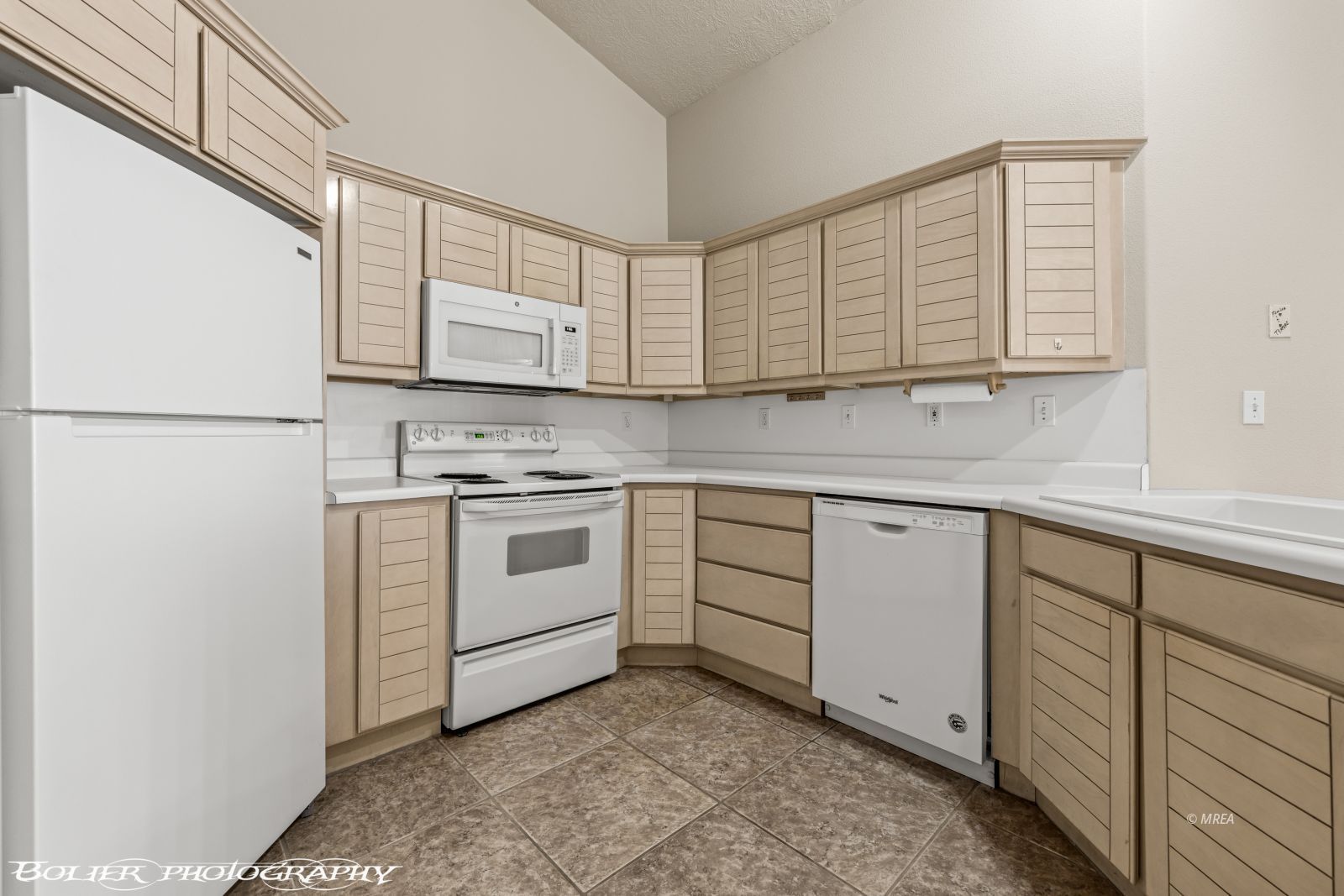 738  Mesa Springs Dr