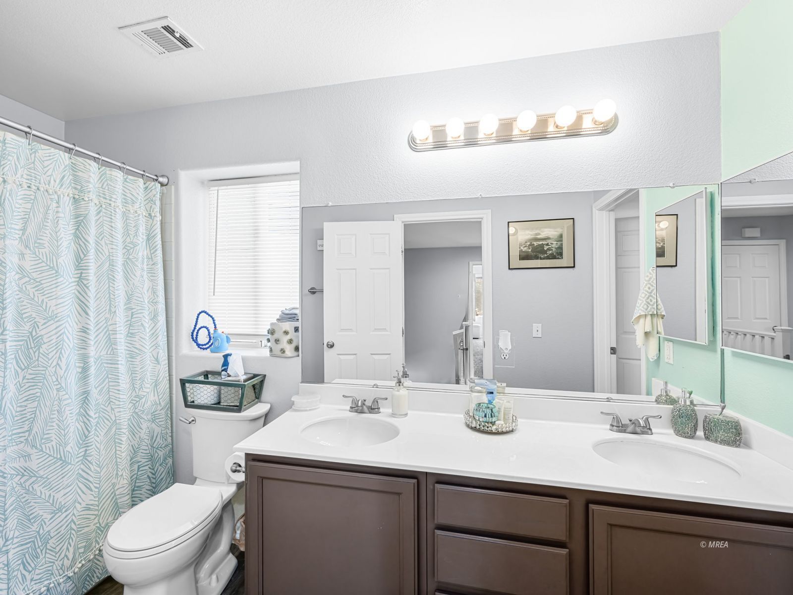 2199  Maple Shade St