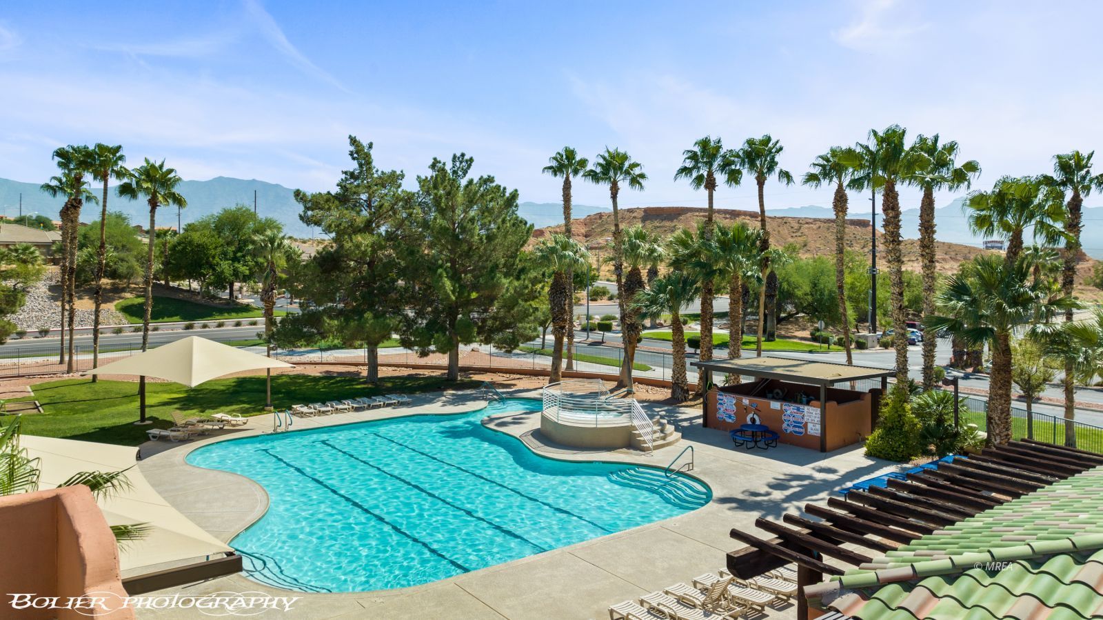 998  Opal St
