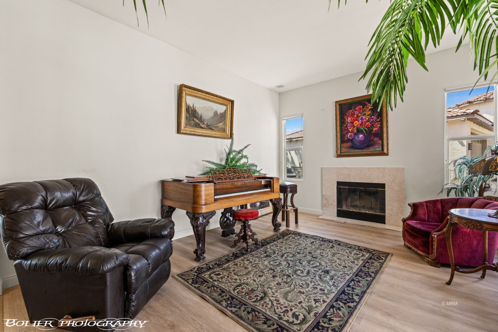 524  Mountainside Ct