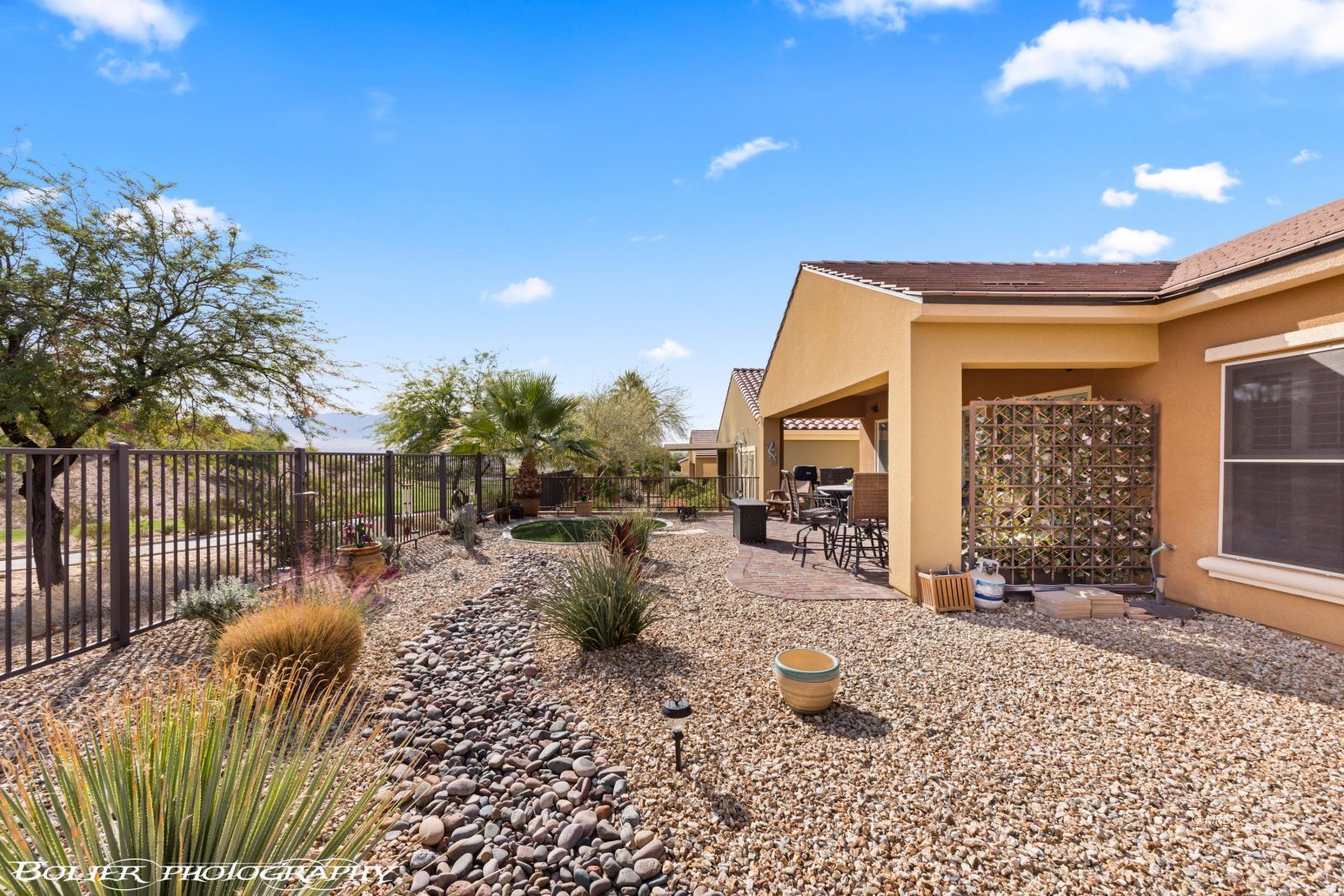 1360  Saddle Horn RDG 