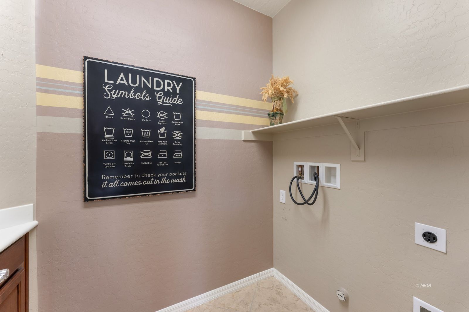 1427  Wheelwright Ct