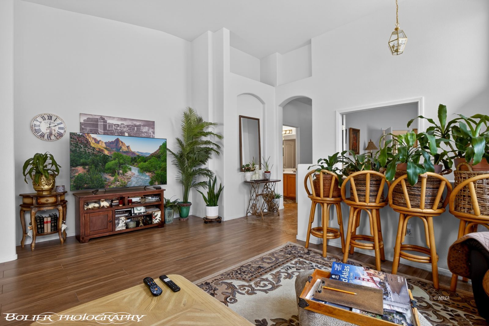 1181  Augusta Hills St