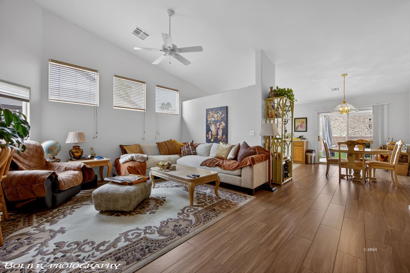 1181  Augusta Hills St