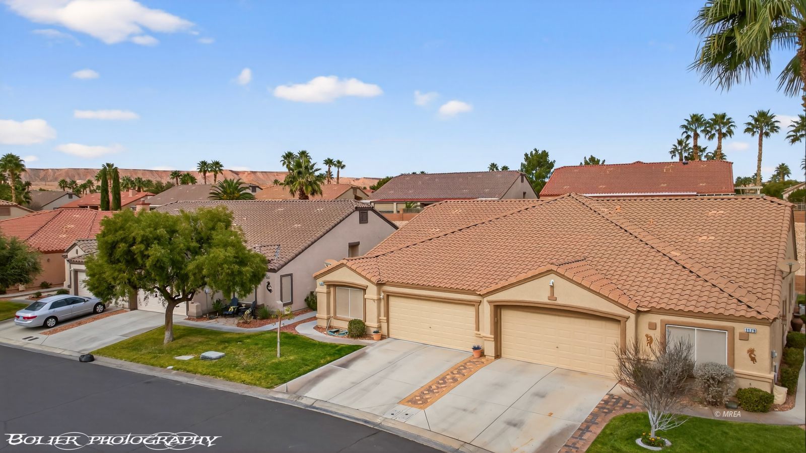 1181  Augusta Hills St