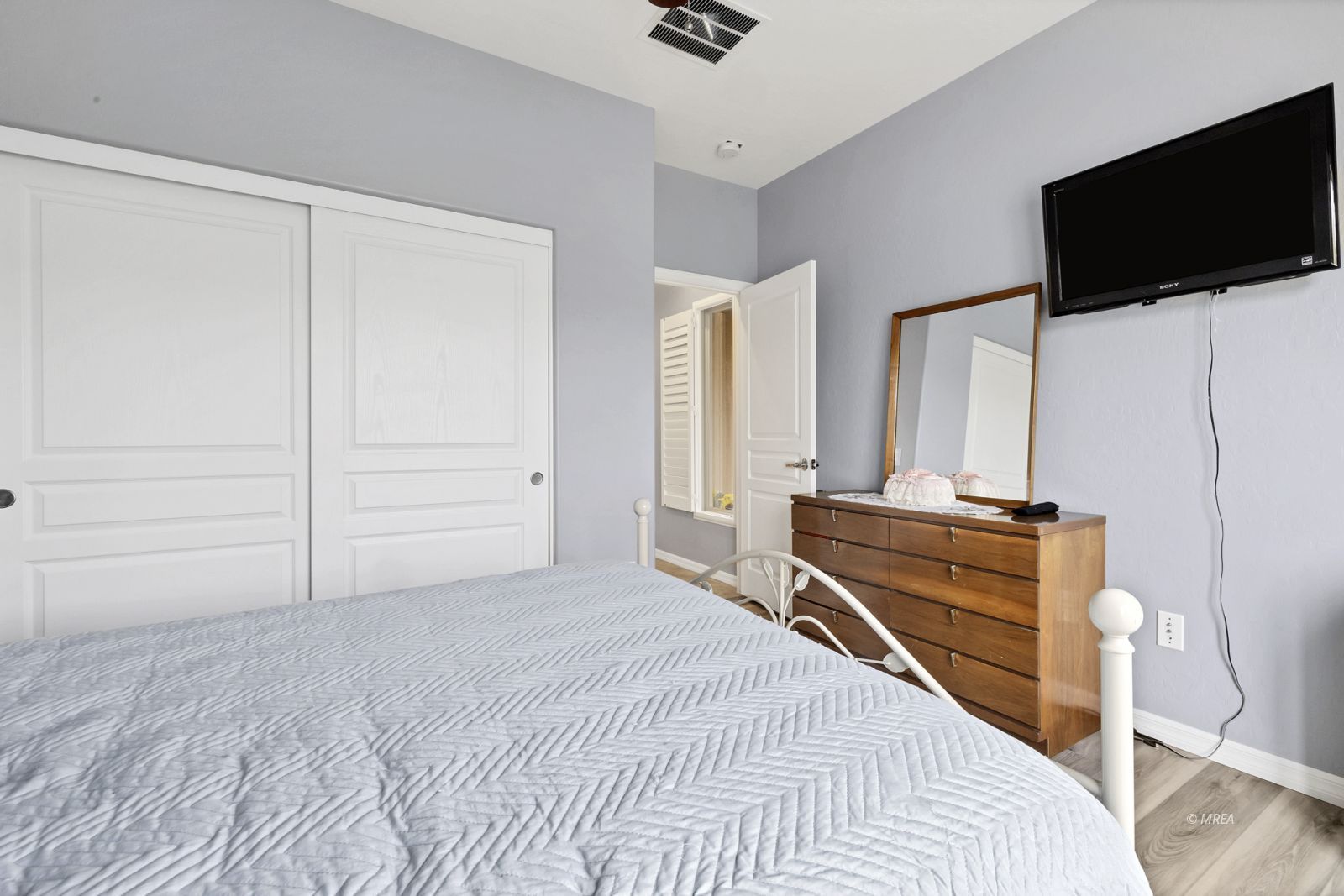 1385  Saddle Horn Ct