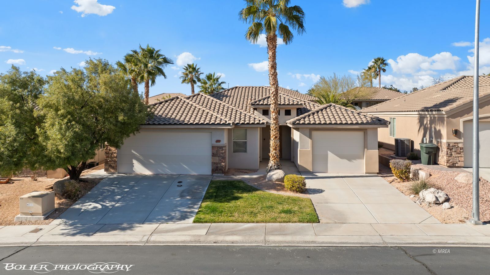 1389  Vista Del Ciudad Dr 