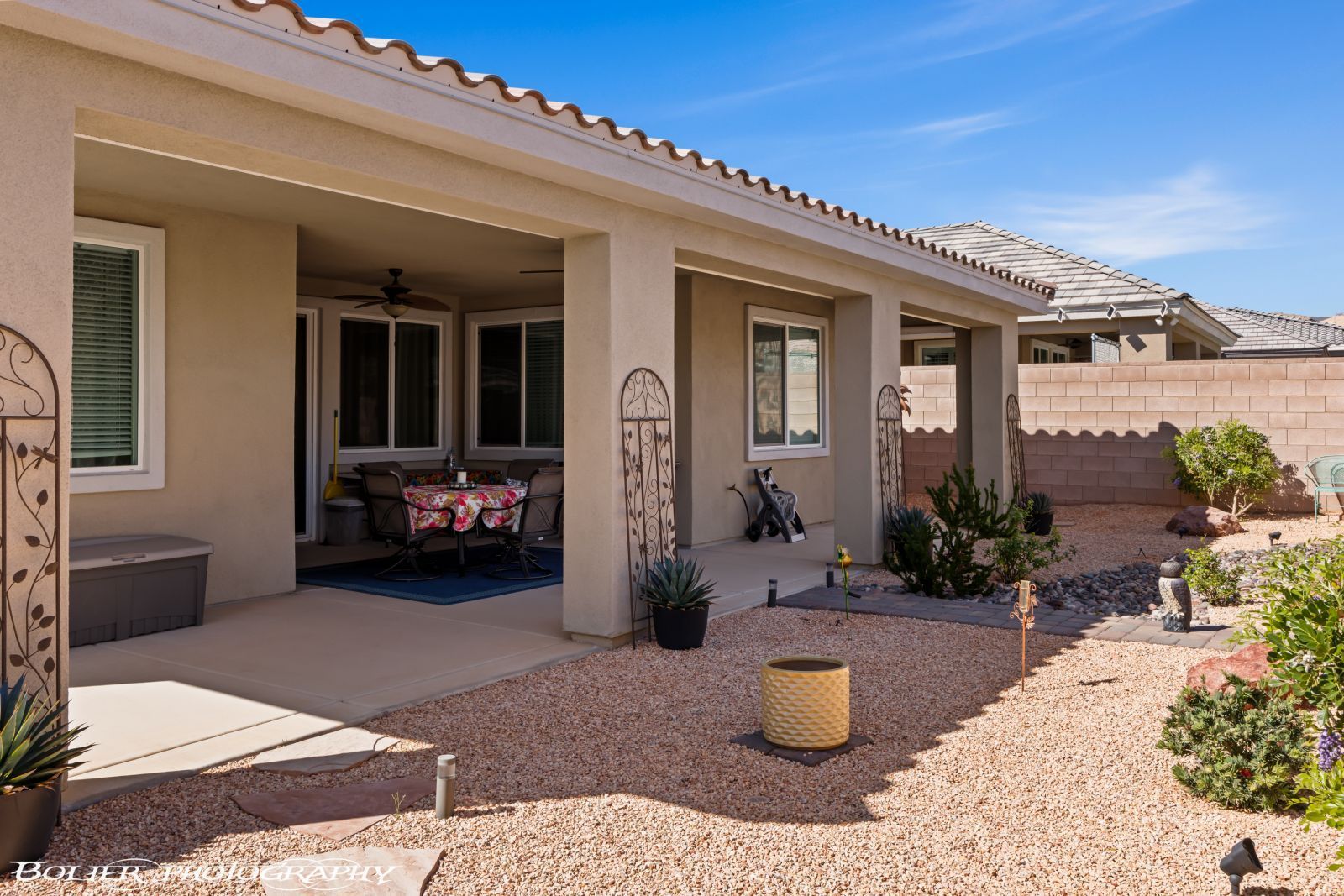 469  Paradise Valley Heights 