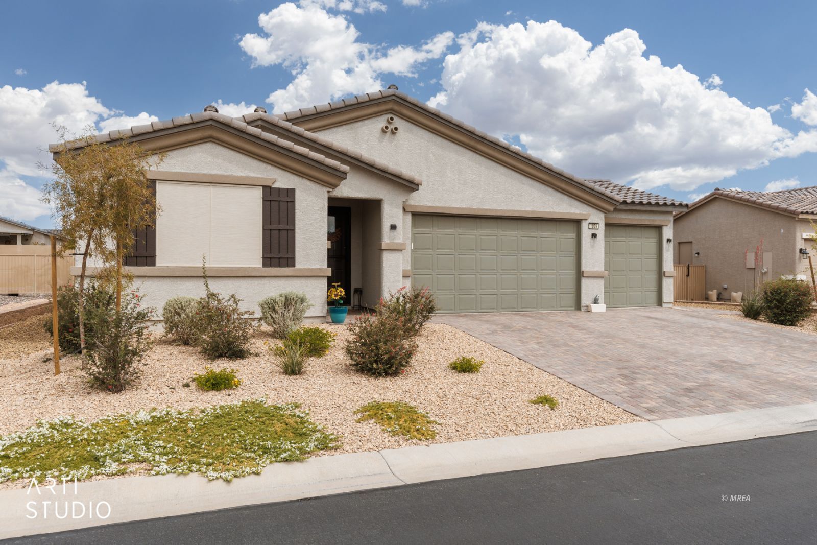 1059  Overlook Ln