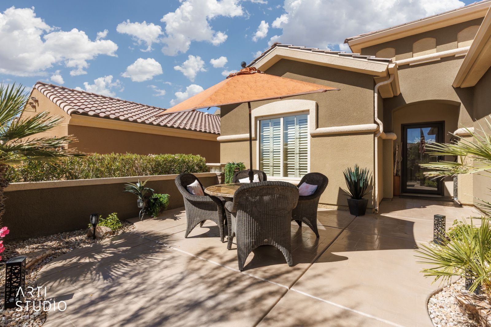 1029  Back Country Trl 