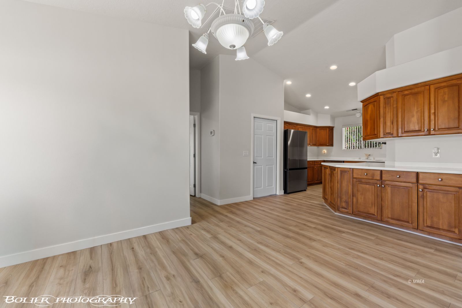 400  Paradise Pkwy  #113
