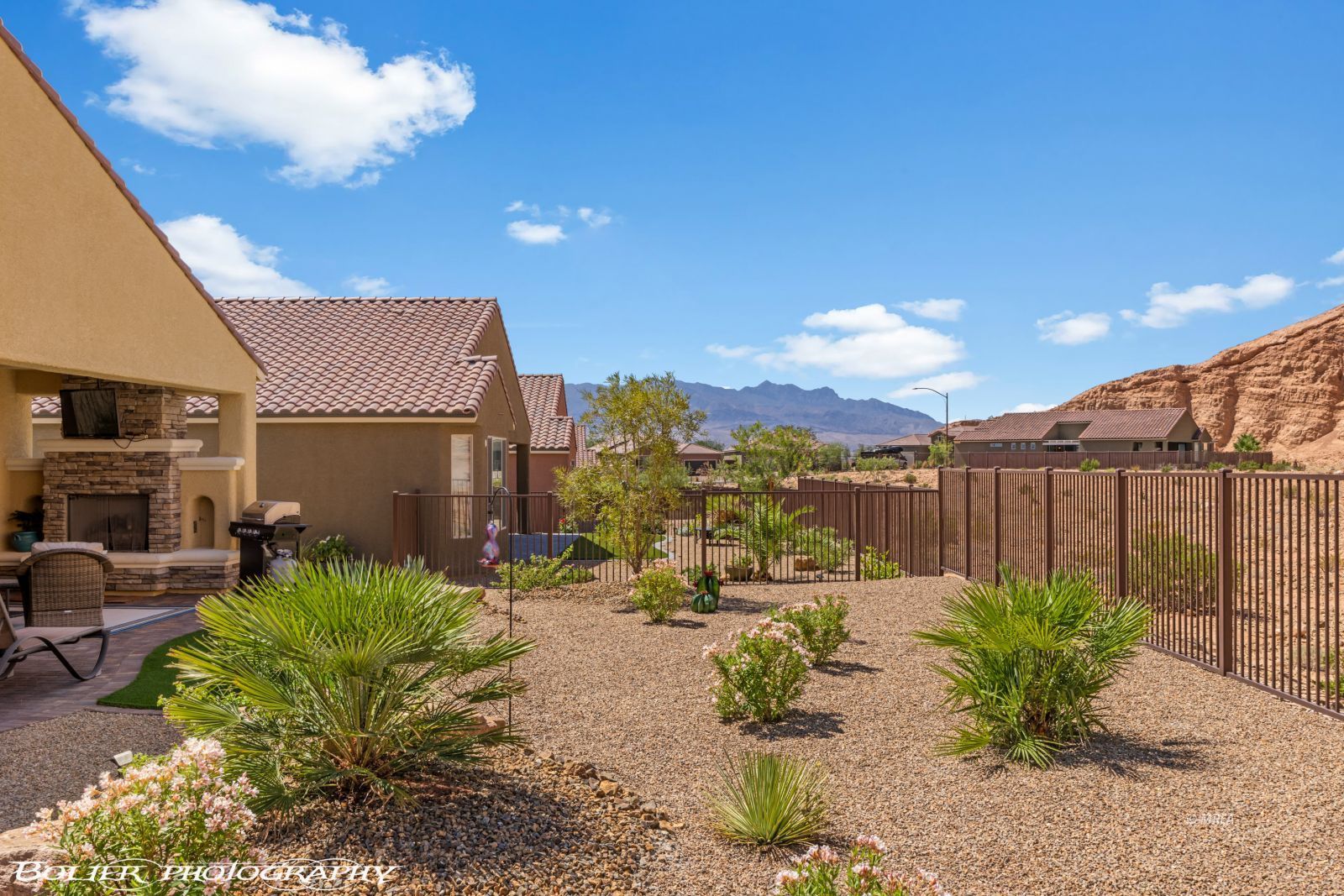 1405  Pin Cushion Ridge 