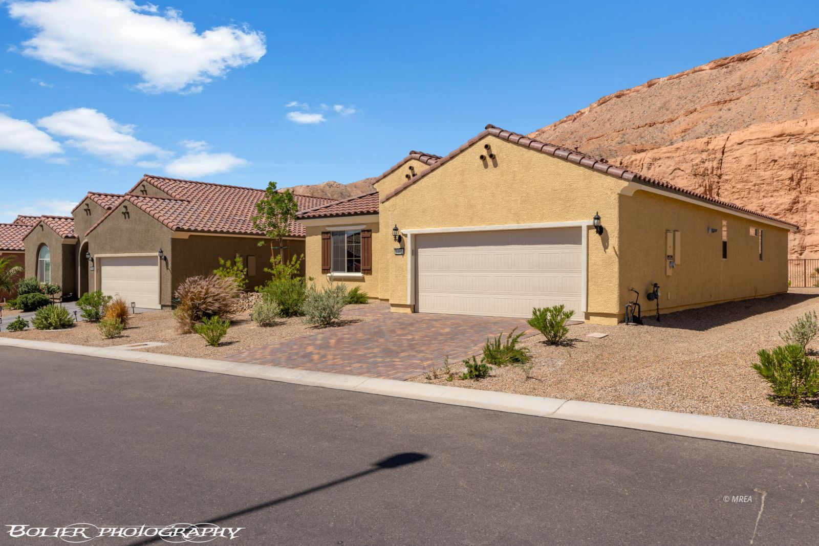 1405  Pin Cushion Ridge 