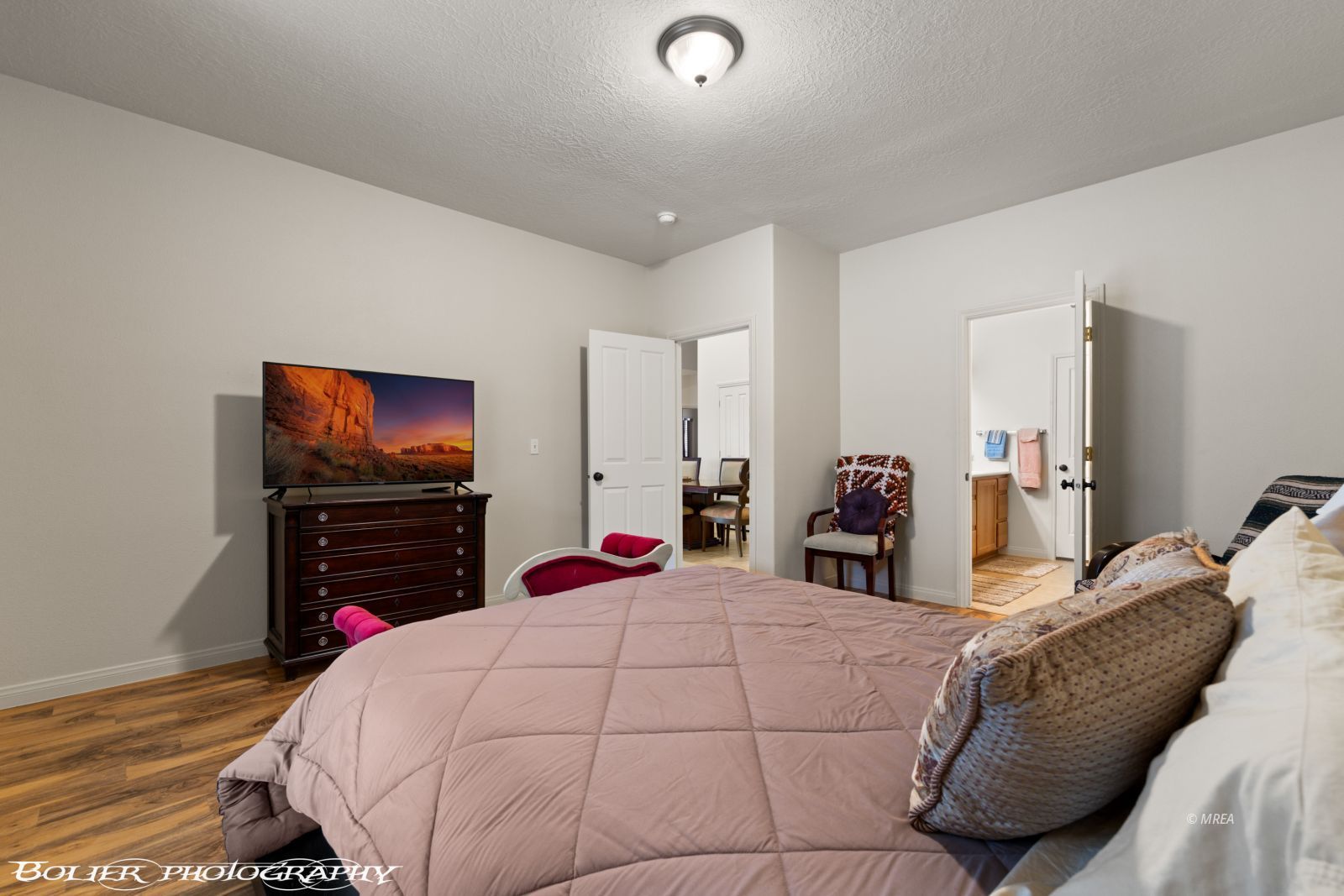 646  Jessica Dr