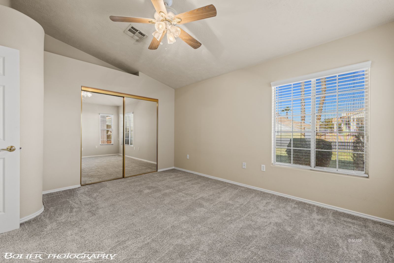 738  Mesa Springs Dr