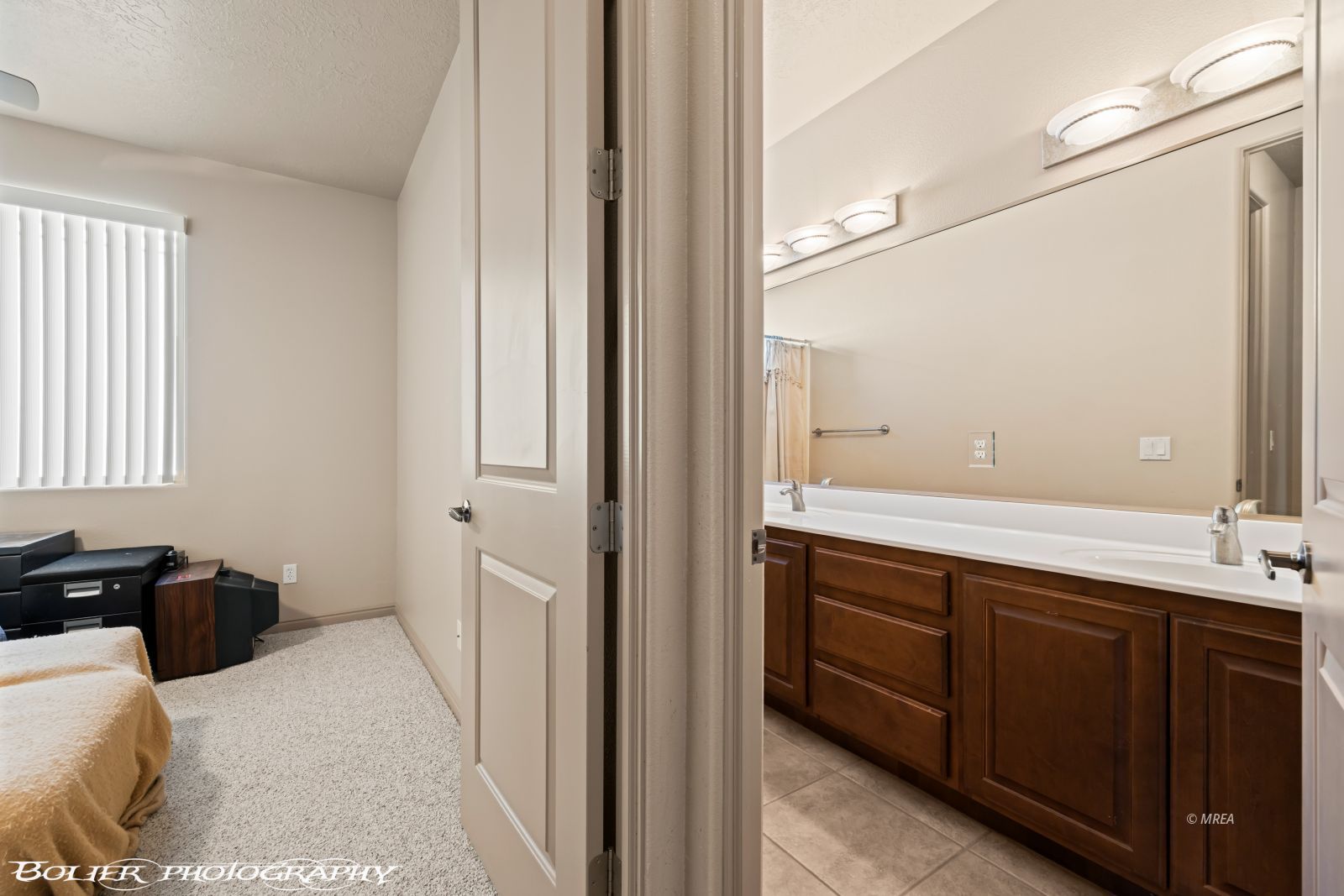 1389  Vista Del Ciudad Dr 