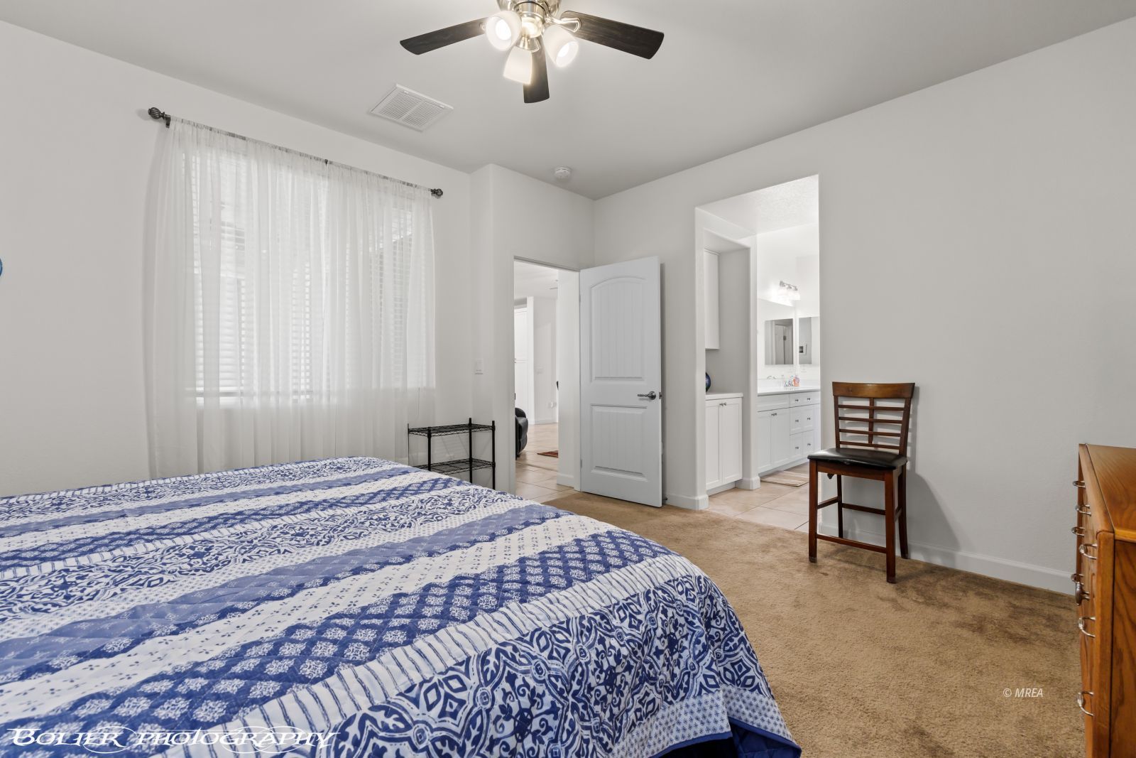 469  Paradise Valley Heights 