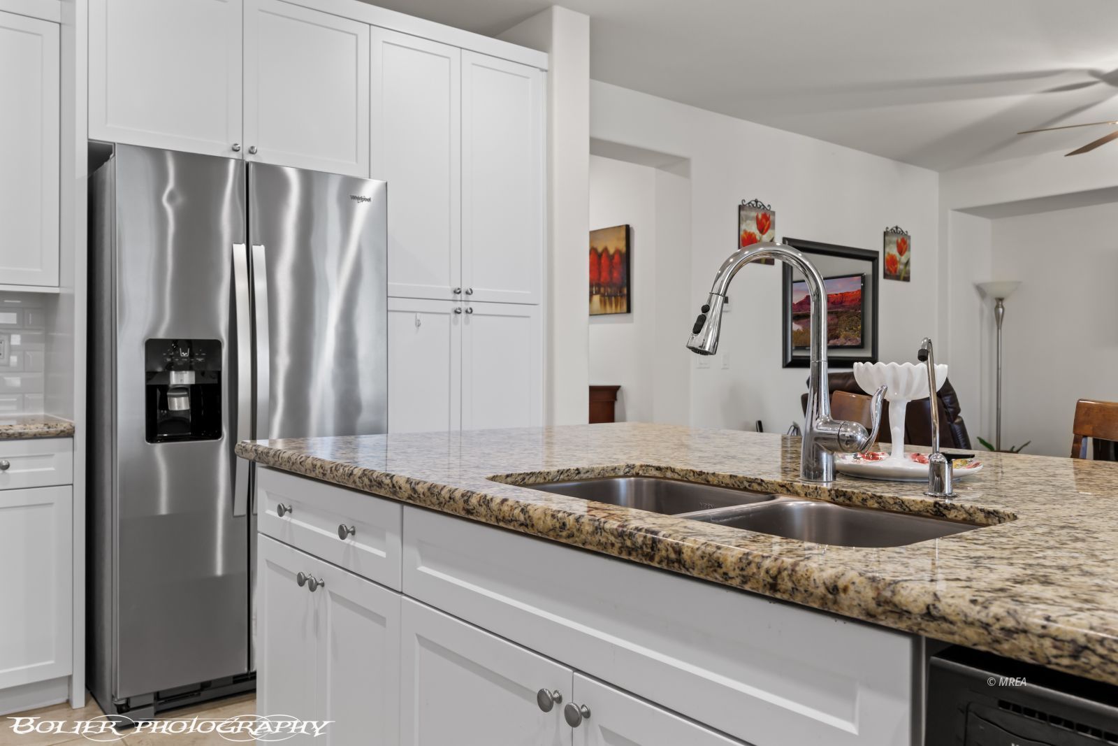 469  Paradise Valley Heights 