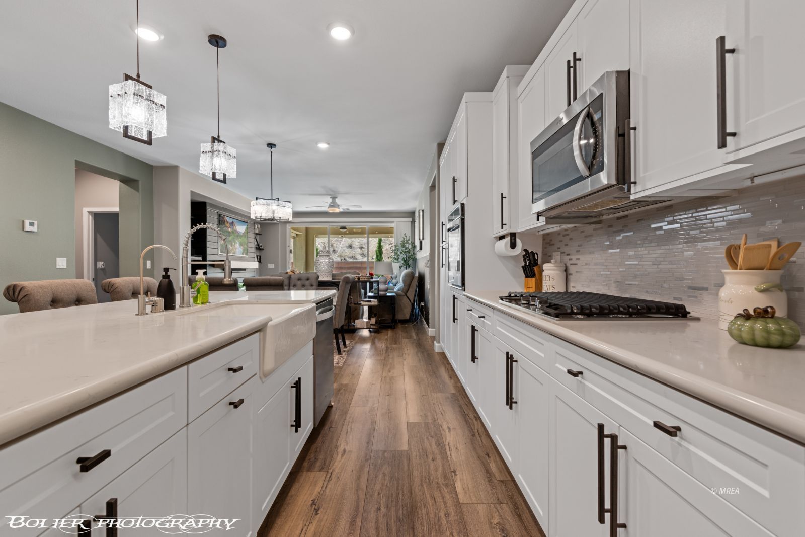 472  Paradise Valley Hts 