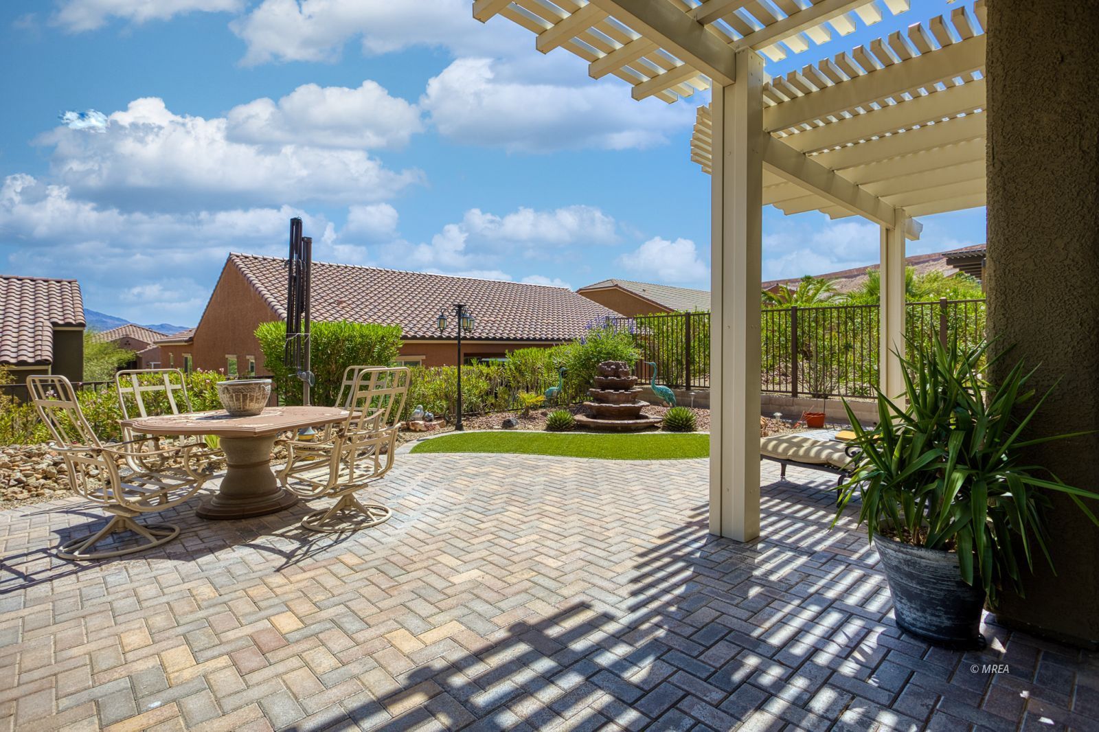 1364  Cool Springs Ln