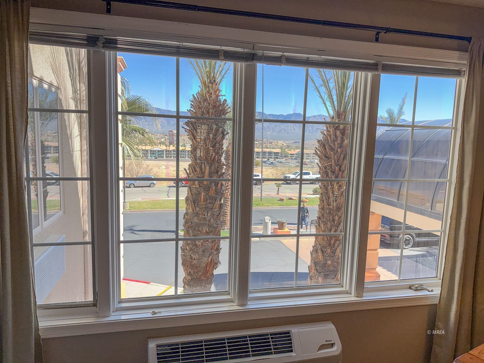 555  Highland Dr #219