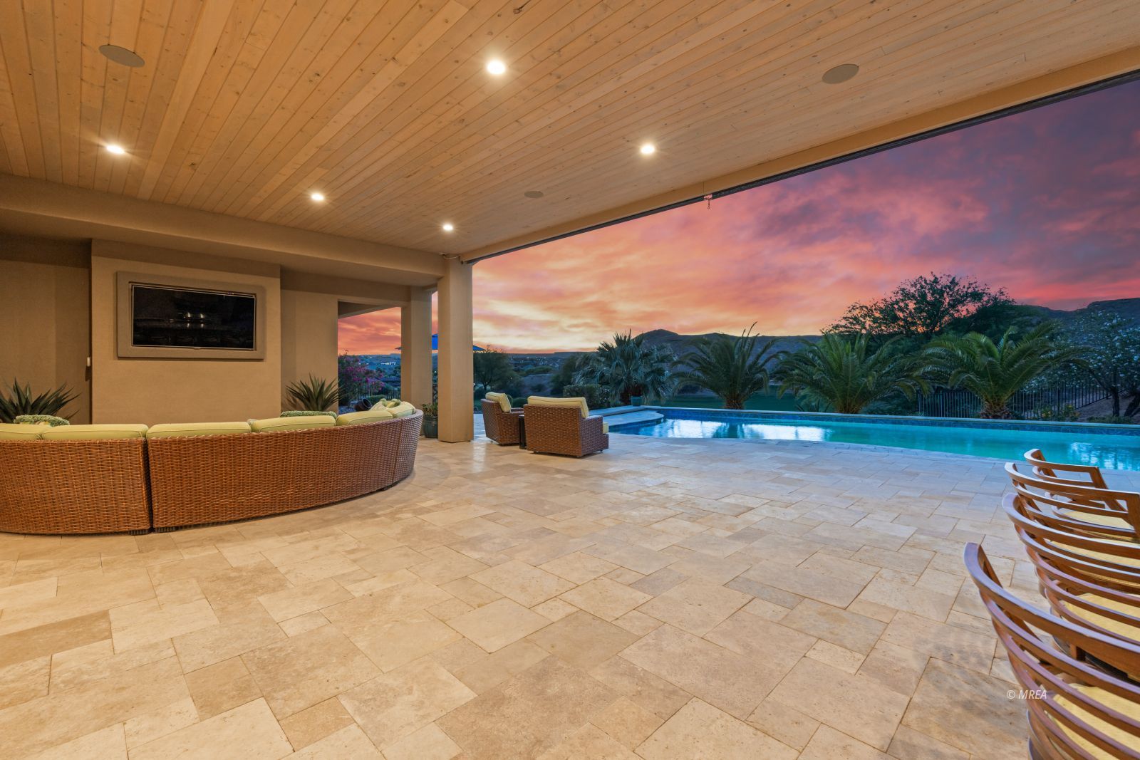 631  La Scala Dr
