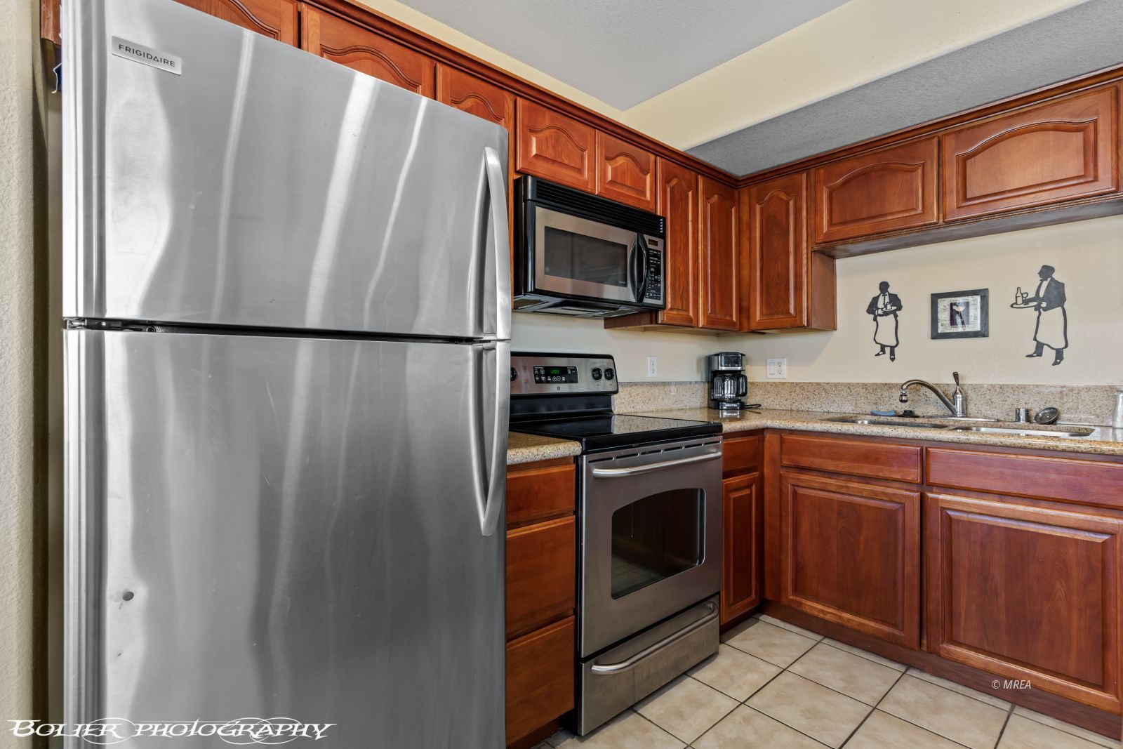 890  Kitty Hawk Dr #524