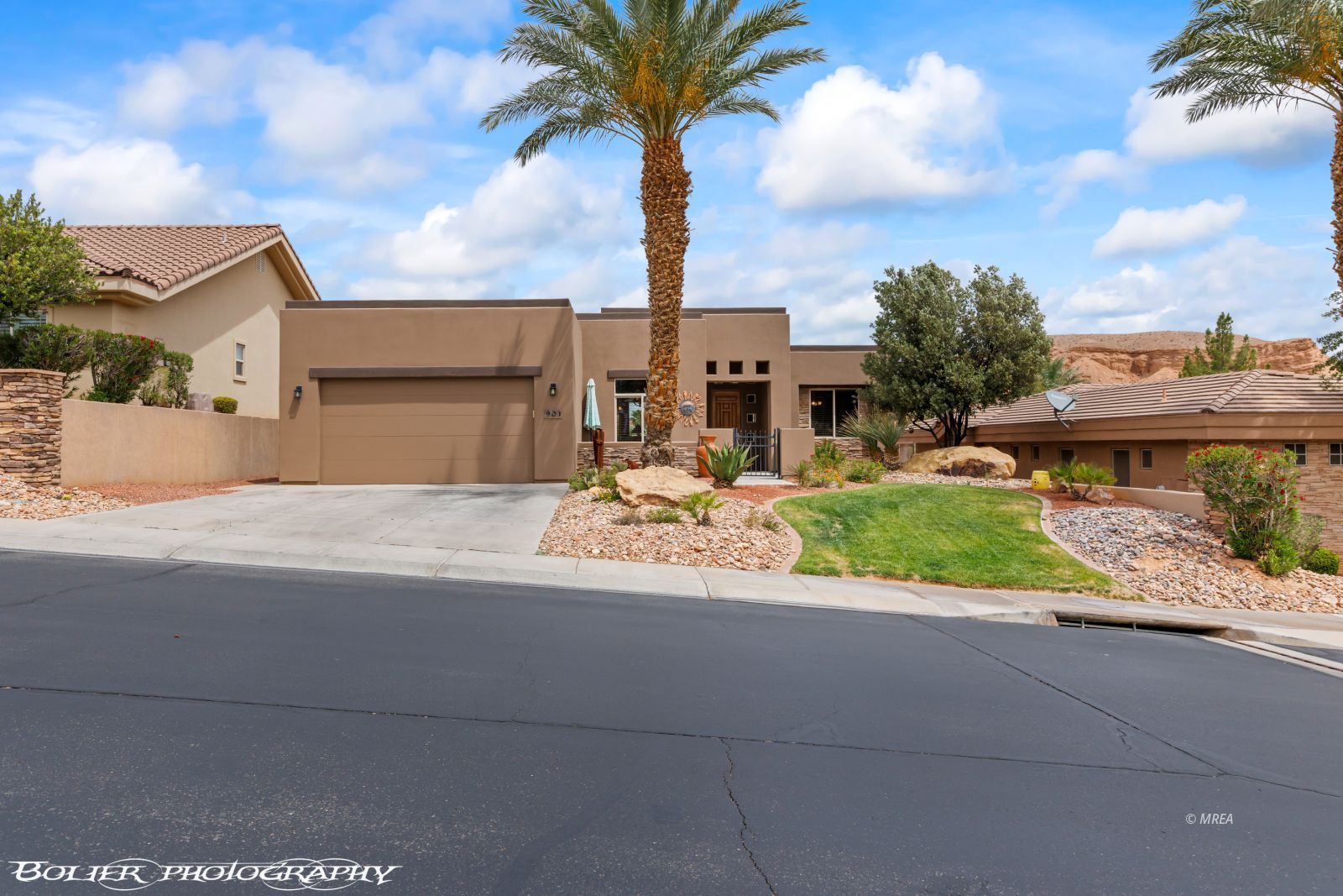 901  Crest View Dr