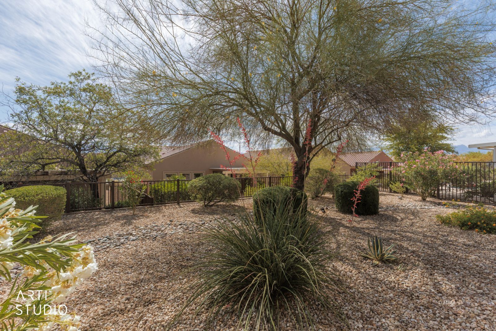 1064  Buckboard Trail 