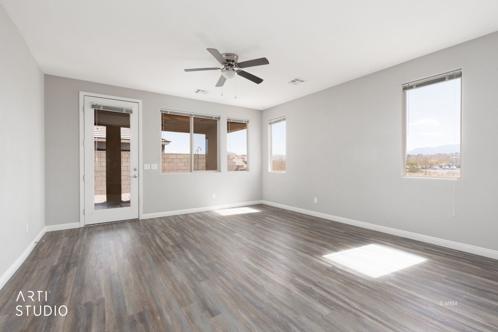 447  Paradise Valley Heights 