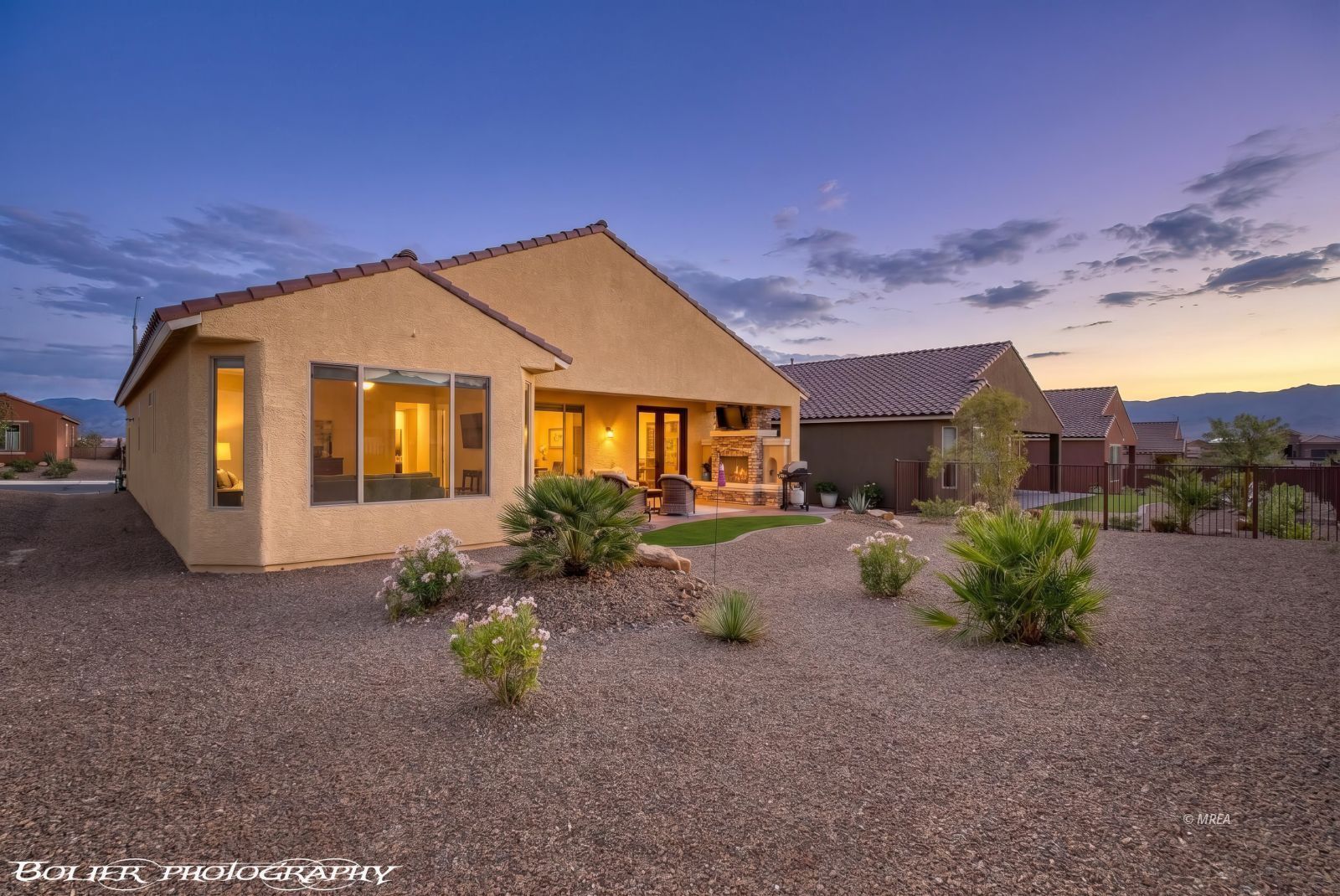 1405  Pin Cushion Ridge 