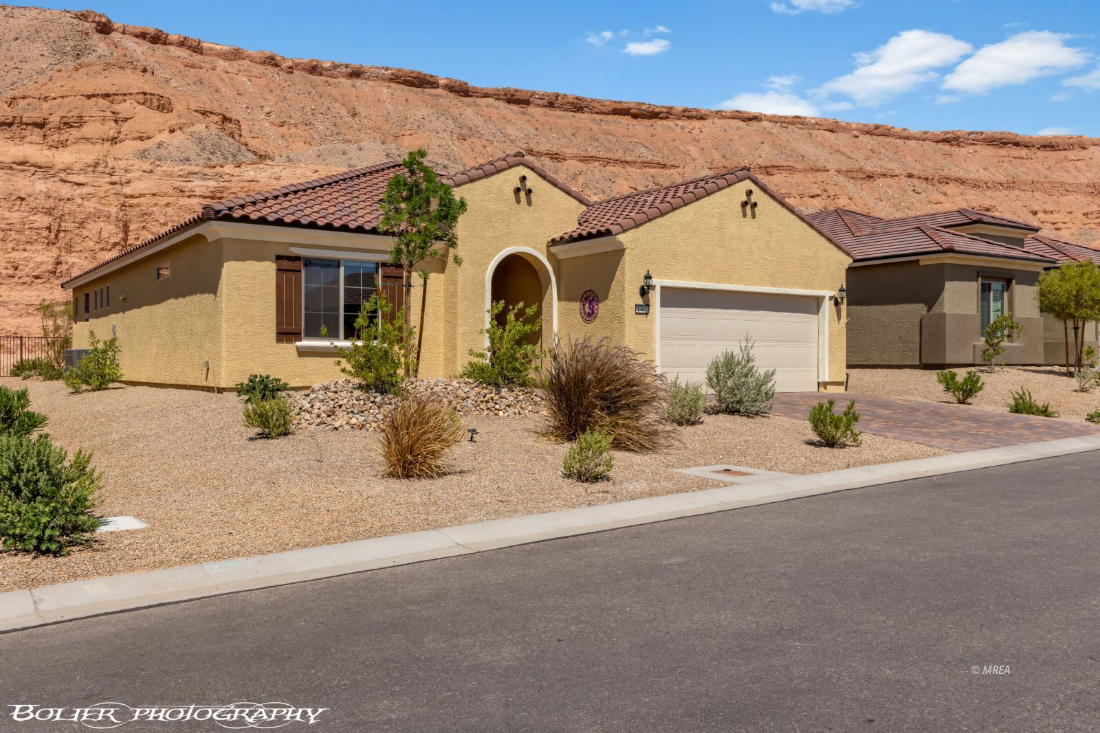 1405  Pin Cushion Ridge 