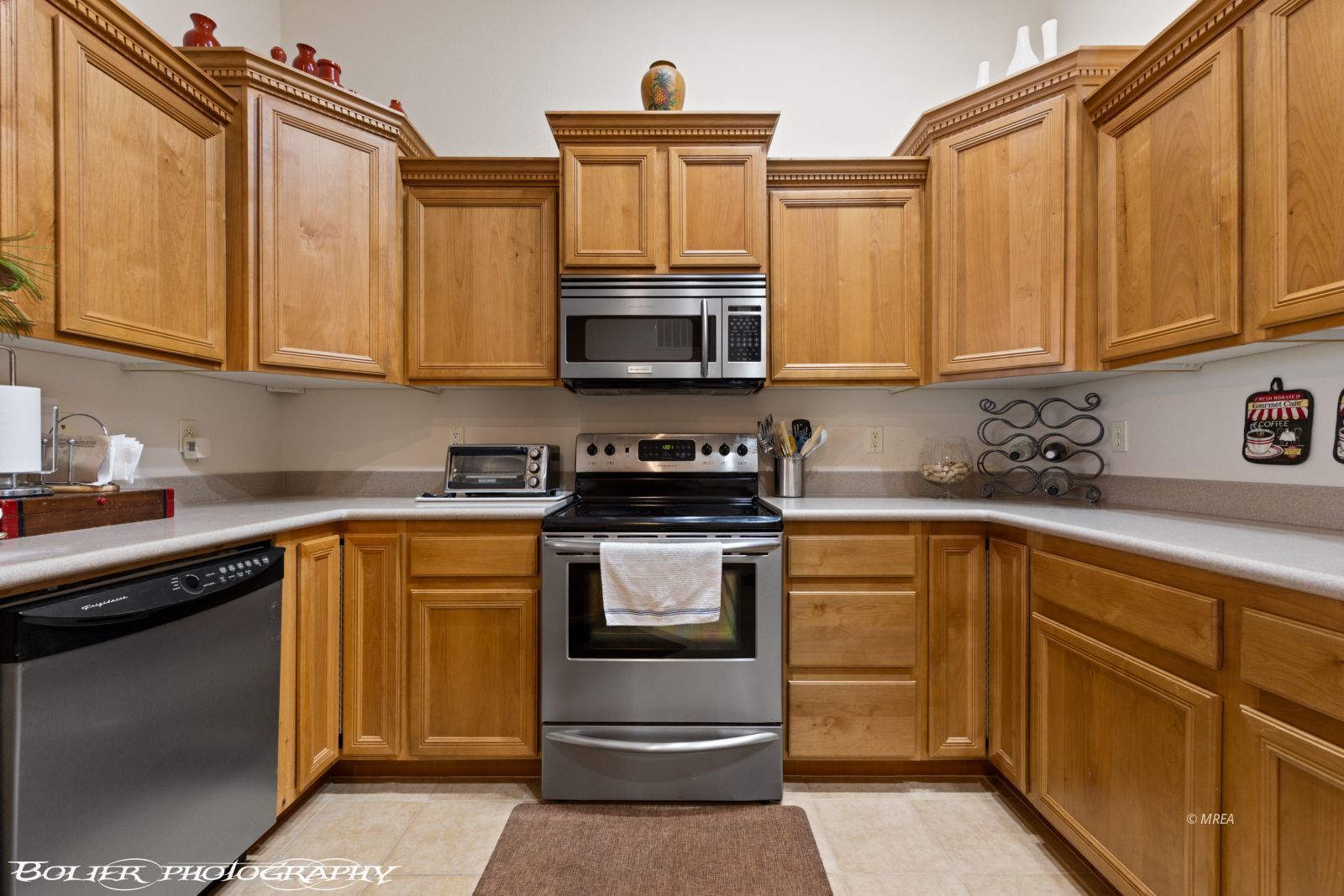 646  Jessica Dr