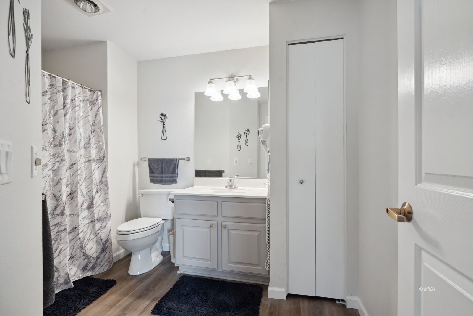 555  Highland Dr #227